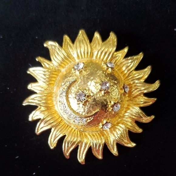 Avon Jewelry - Avon Celestial Gold and Rhinestone Sunburst Brooch Vintage 90's Approx 2.5 Inch